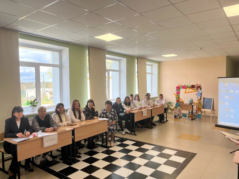 Праздничный концерт, посвященный Дню учителя.